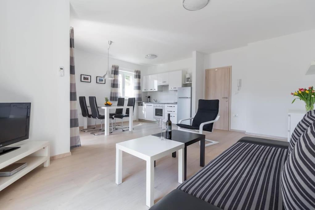 Apartments Punta פרמנטורה מראה חיצוני תמונה